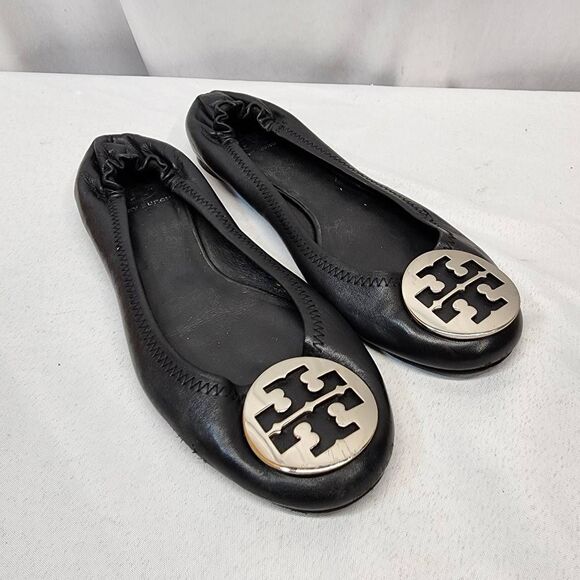 Reva Logo-Plaque Leather Ballet Flats